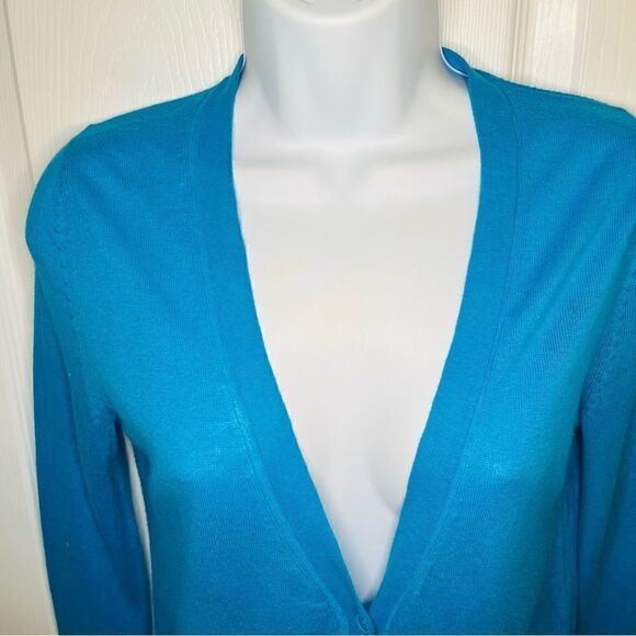 GAP Classic Longline Solid Color VNeck Cardigan Sweater Button Surf Pipe Blue XS - Picture 5 of 10